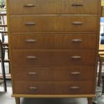 598 8302 CHEST OF DRAWERS